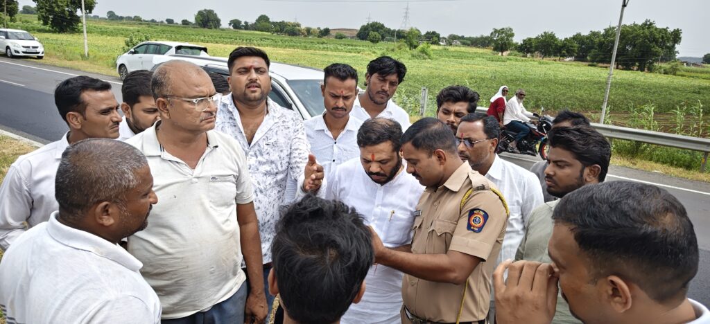 पाळधी बायपासवर कंटेनर उलटून दोनगावच्या तरुणाचा मृत्यू